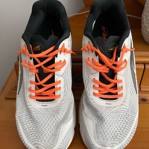 Men’s Altra Running Shoes